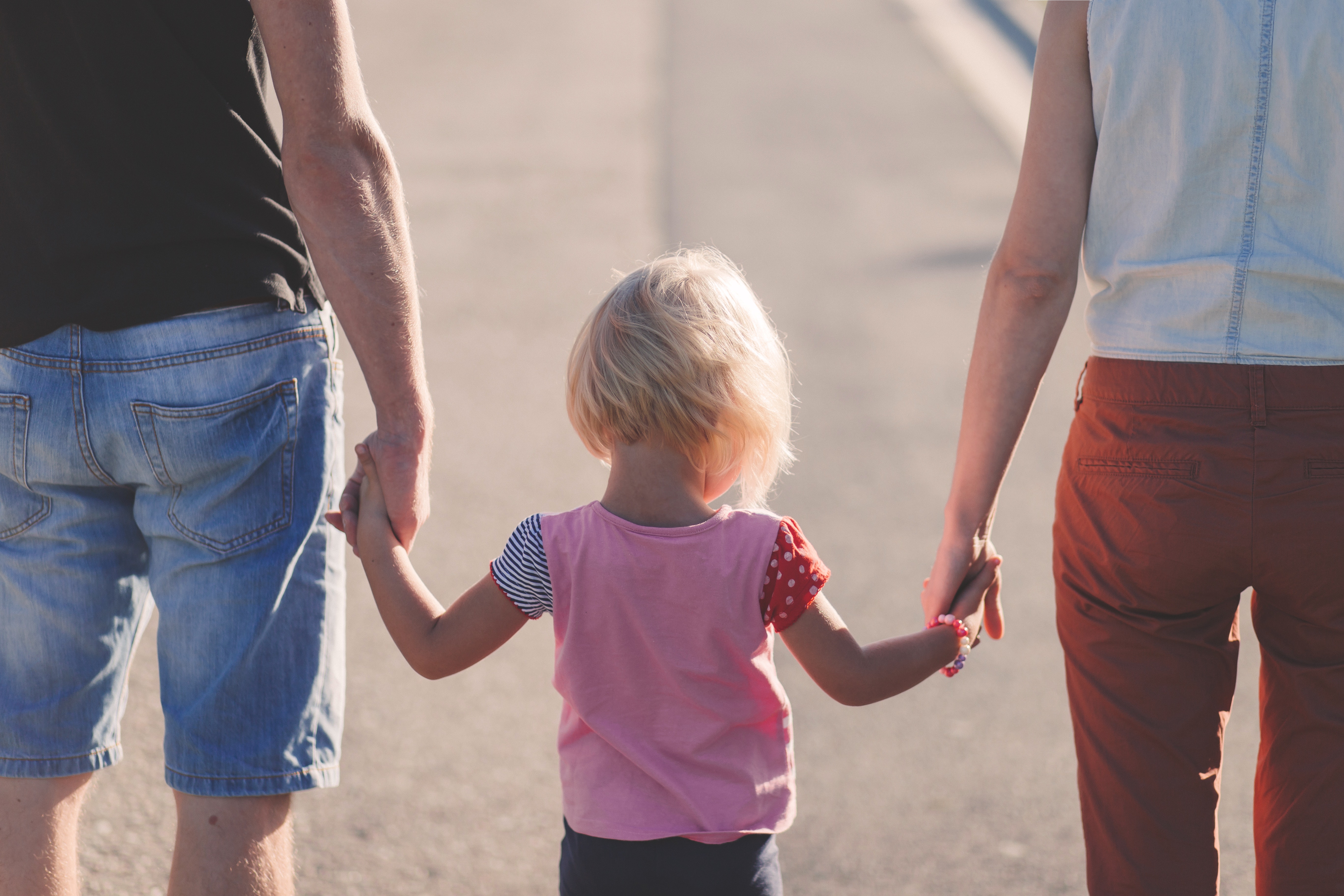 affection-beach-child-173666 affection-beach-child-173666